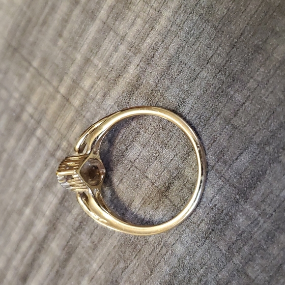 Ring - Picture 4 of 6